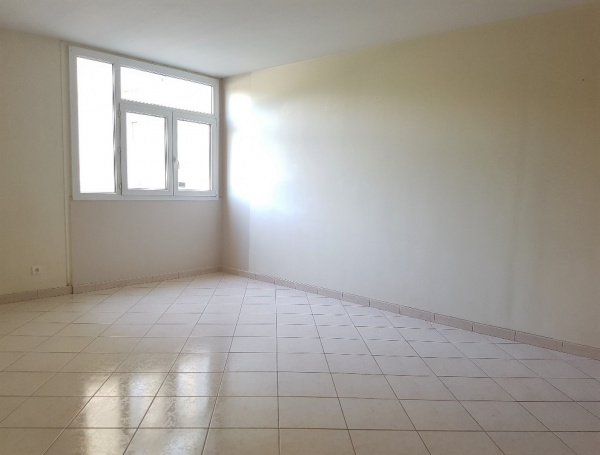 Offres de vente Appartement Orange 84100